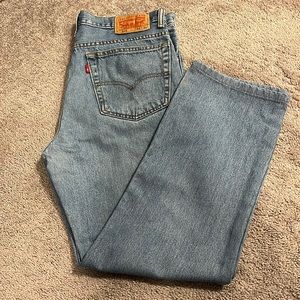 Levi’s / 516 Men’s Slim Straight Jeans / Size 34